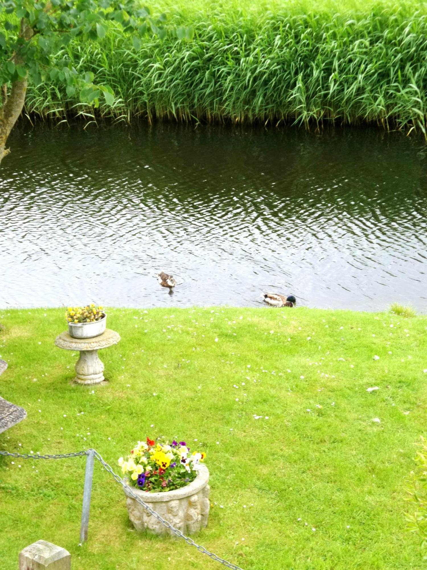 Leonie 6 Pers Holiday Home With A Large Garden Close To The Lauwersmeer Anjum Exterior foto
