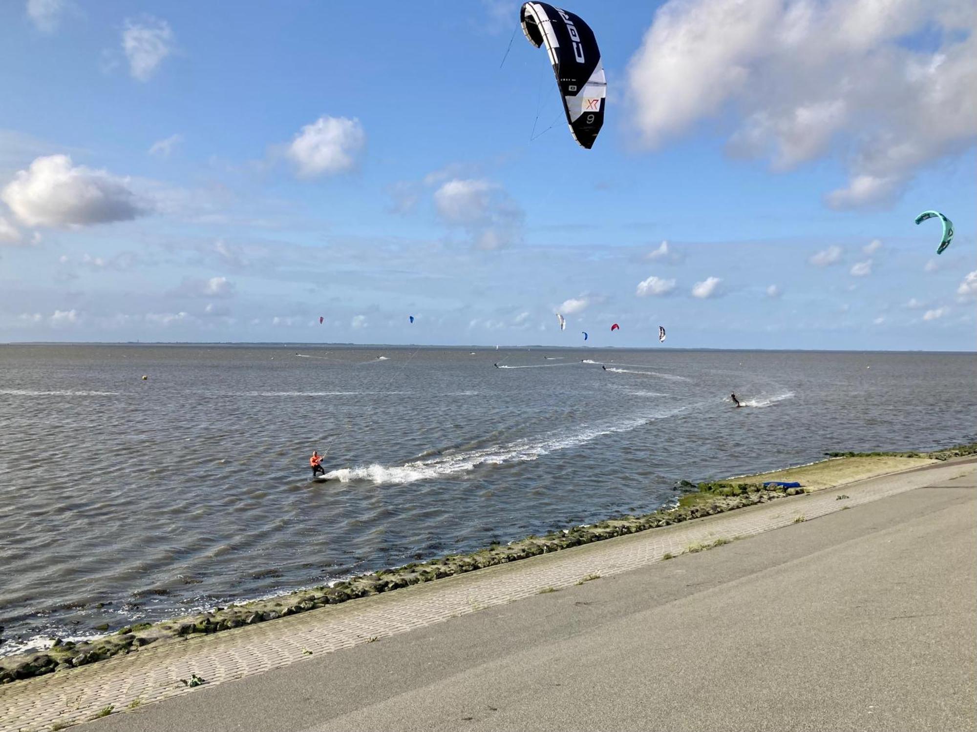 Leonie 6 Pers Holiday Home With A Large Garden Close To The Lauwersmeer Anjum Exterior foto